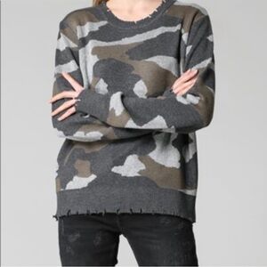 FATE Camo Distressed Hem Sweater Gray Brown Wool Blend Size Small